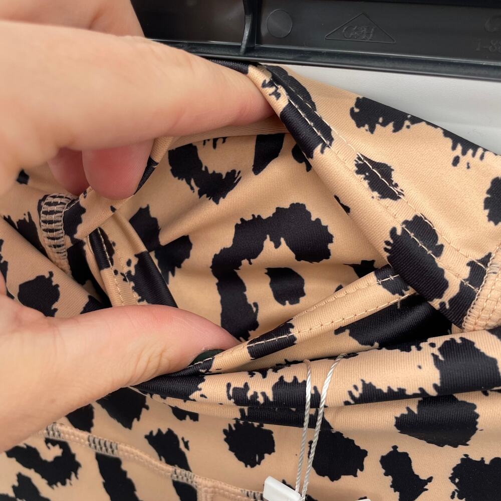 ALLFENIX NWT Camel Over Leopard 7/8 Leggings // XS - Picture 7 of 9